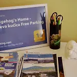 Hedgehog's - Jezeva Kucica Free Parking アパート