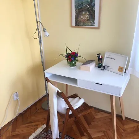 Hedgehog's - Jezeva Kucica Free Parking *